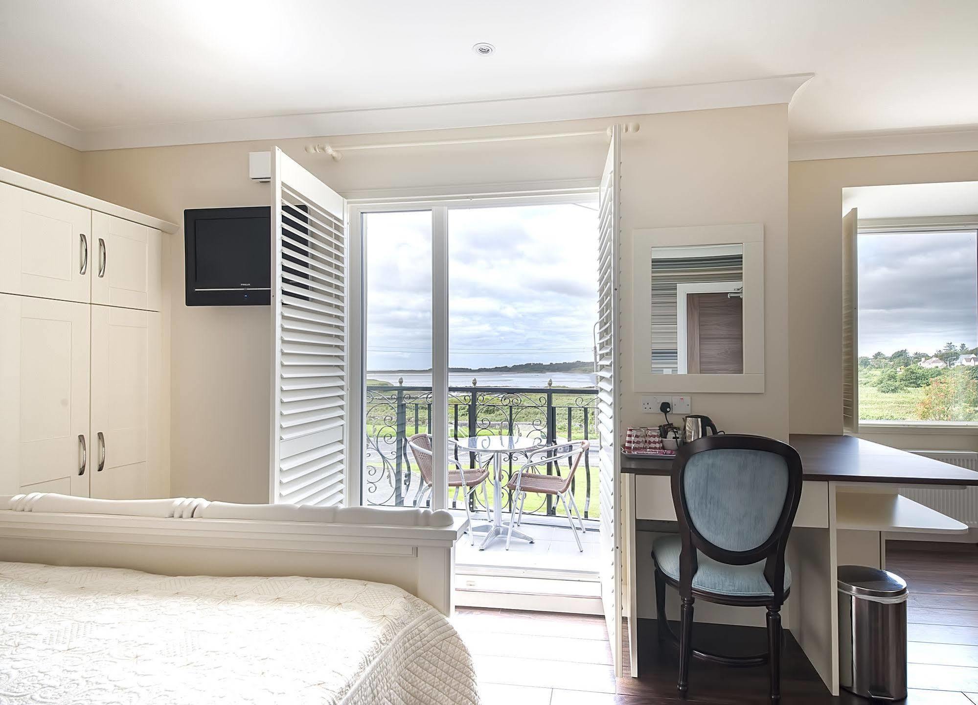 Sea Breeze Lodge B&B Galway Exteriér fotografie